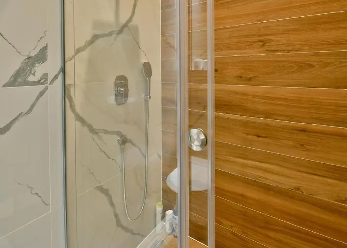 Luxury Galla In The Center